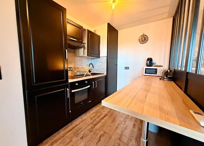Appartement Delmas - T2 Avec 1 1 Salle De Bain *